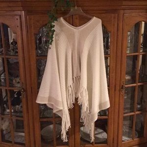 NWOT Poncho - Cream & Gold w Fringe
